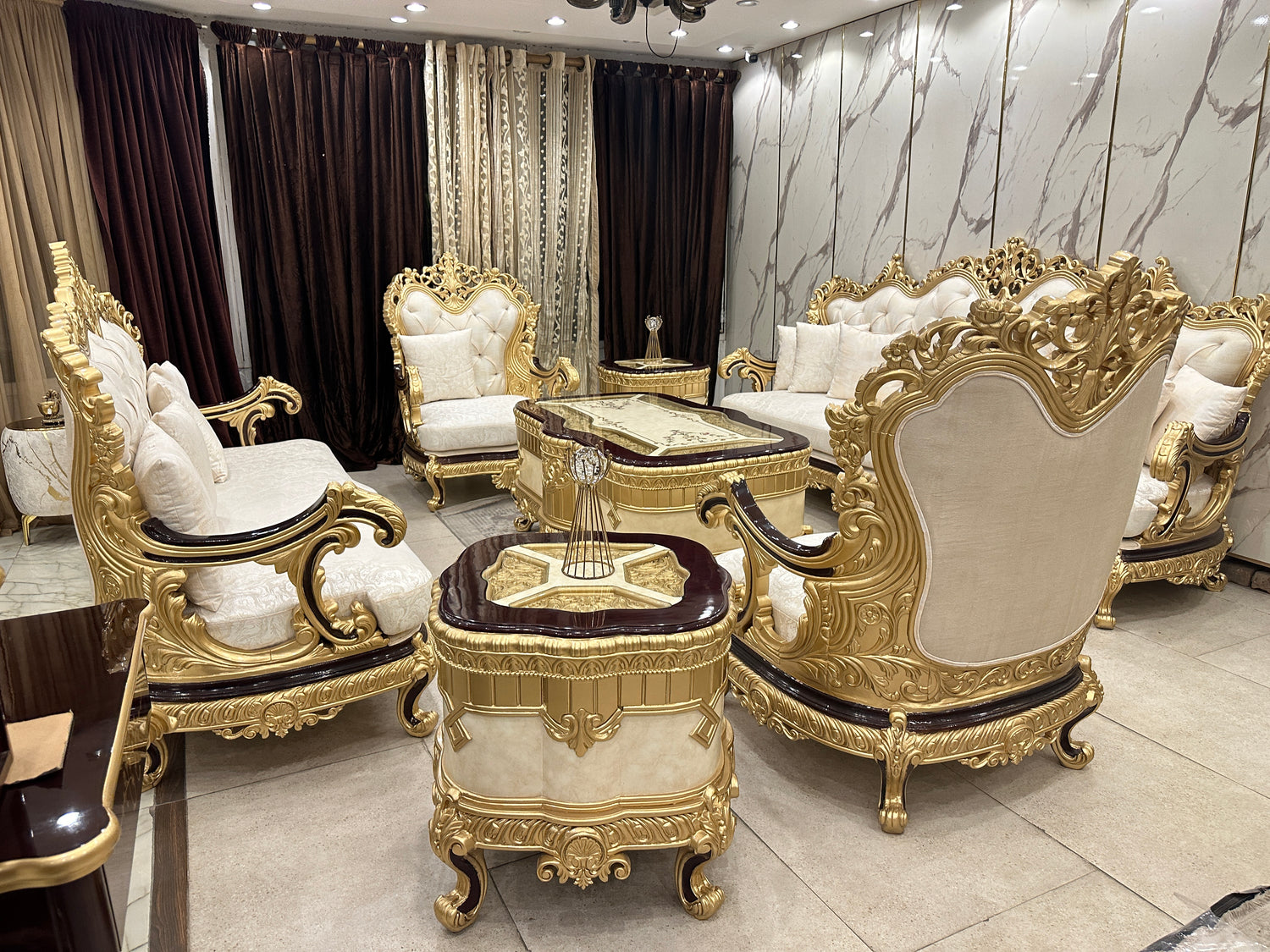Luxury Drawing Rooms