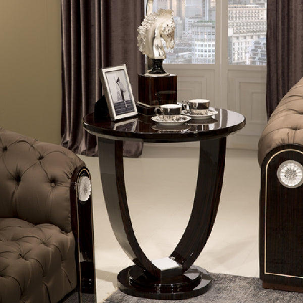 Stylish Round Accent Table with Modern Elegance