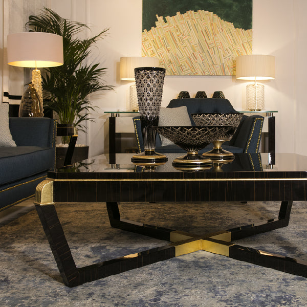 Sophisticated Coffee Table with Exquisite Detailing and Modern Elegance