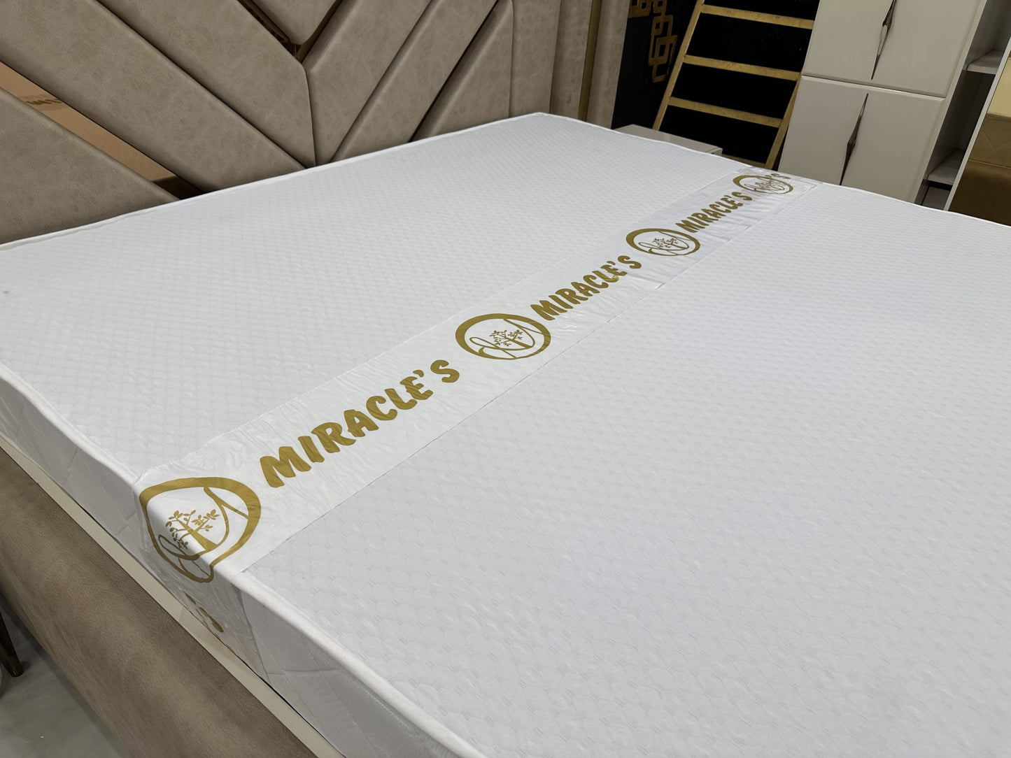 Luxe Profile 6″ inch Massager Mattress